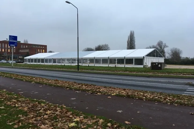 tent beuningen on ice