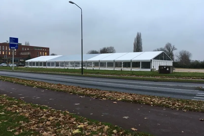 tent beuningen on ice