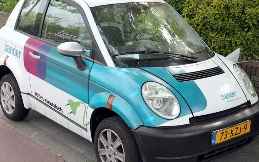 thnk city electric car liander oxyman wikimedia 915x518 1