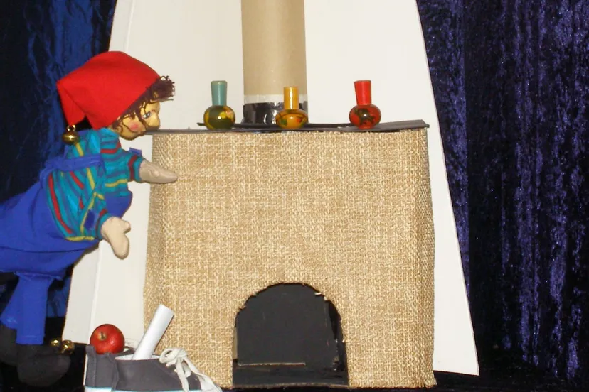 ting bij schoorsteen