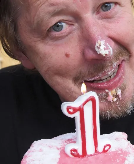 tqboollxex26n3k9f80b2dwyc jan rot foto