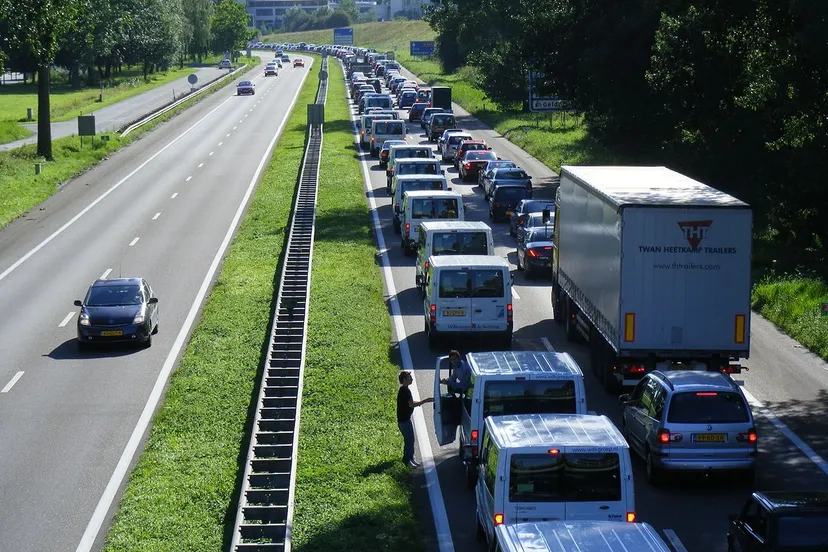 traffic congestion at a325