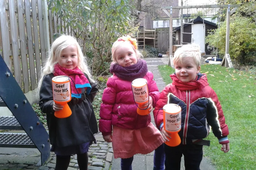 vlcoqy30rvvgkp0vnej5qzao7 alle kleintjes helpen