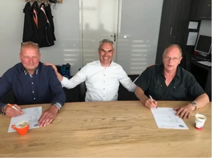 voetbalvereniging ewijk legt trainers selecties vast
