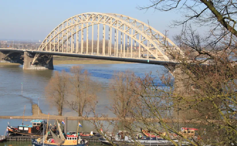 waalbrug 715x408