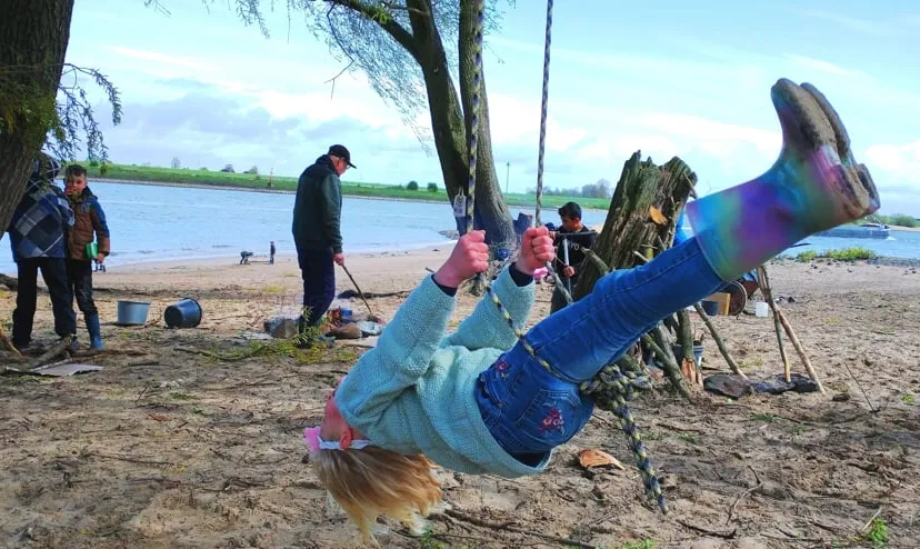 waalspetters aan het waalstrand