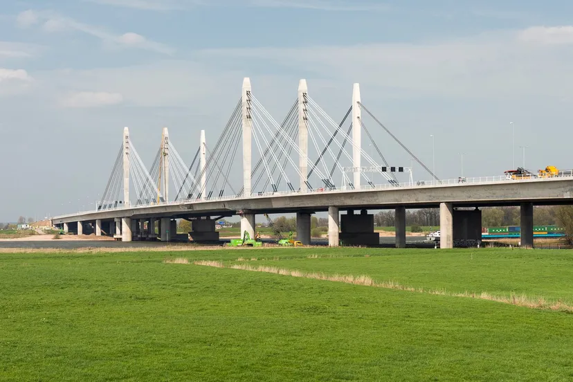 werkzaamheden tacitusbrug a50 ewijk valburg