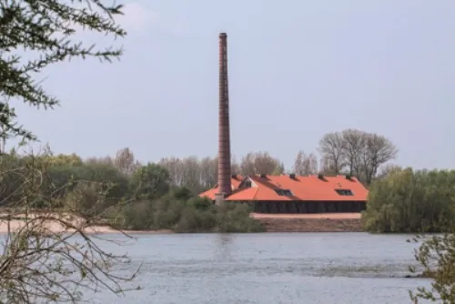 yjyrfiva4t4izmv528657etd1 buitenzijde steenfabriek de bunswaard verkleind 2