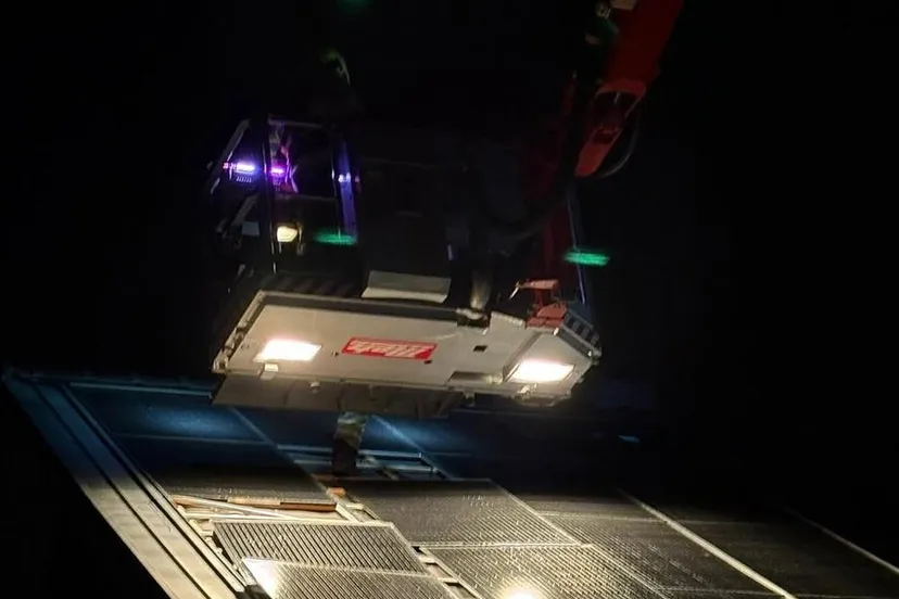 resized image 1200x800