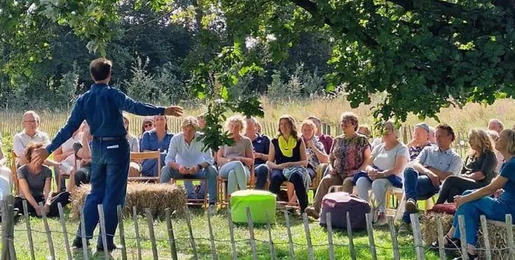 center crop with speaker