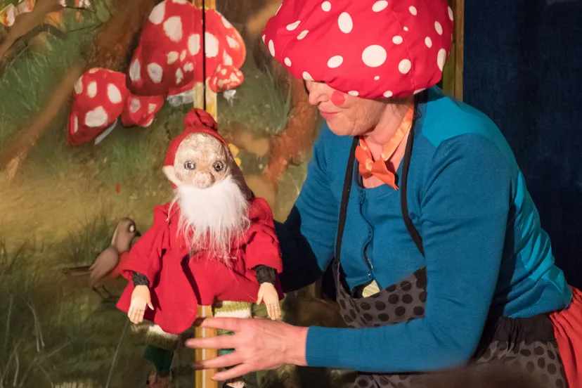 tante Alda   kabouter op hout