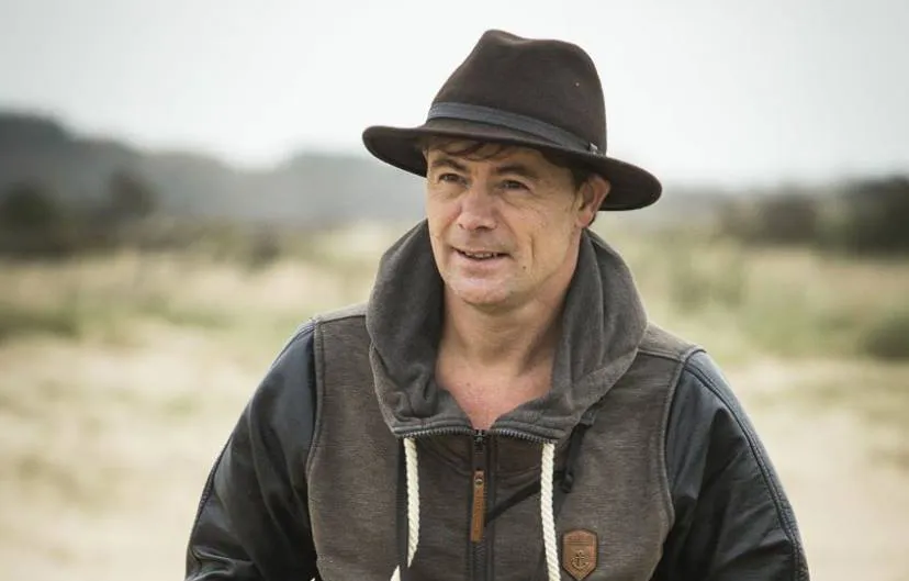 23518940 10215233103128025 6706788558060882805 n cover