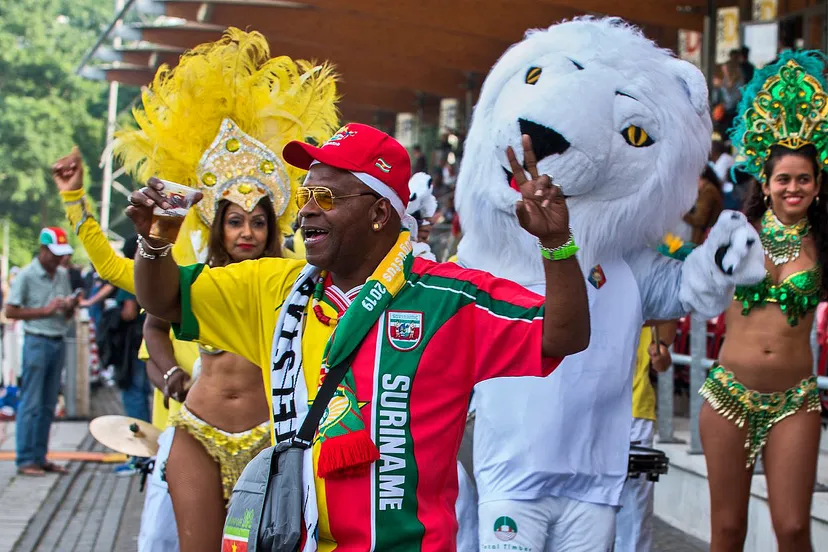 67732841 2284441854988401 668977788128067584 o cover