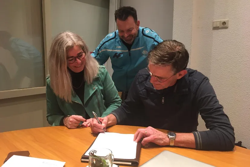 7760046d 8d24 4d0a 9623 8524b935f61e