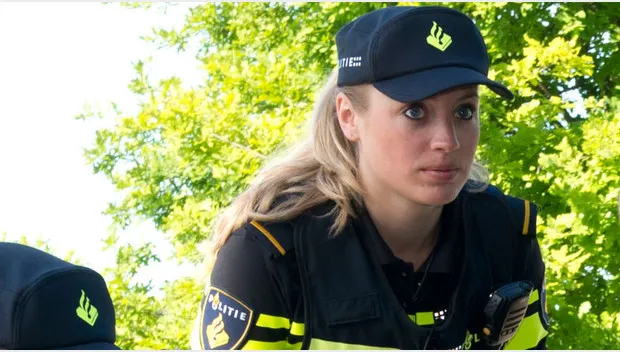 a6j25j47hdj5jw7ak1glokjb0 nieuwuniformpolitievrouwelijkeagenthulpdienstencriminalite