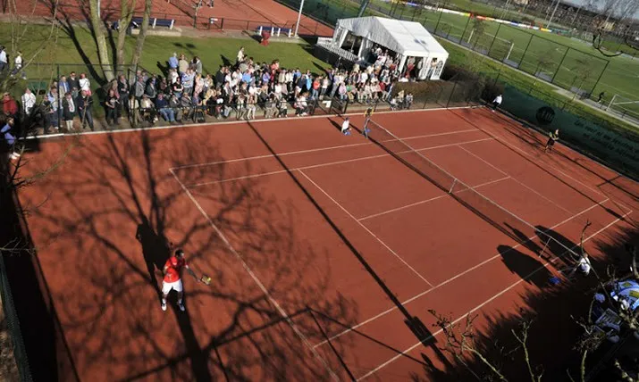 centre court dem banner