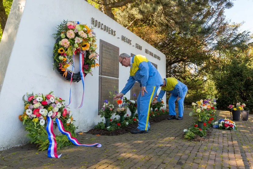 dodenherdenking hoogovens monument img 6831