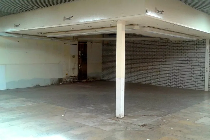 ee259e7d79a453bf91b411740e0a3b01 1 2