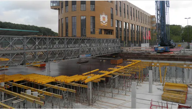 flewqqf0hbpj8lcyq7mnvcxt9 p6162593