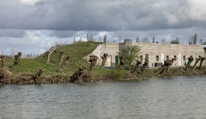fort aagtendijk banner