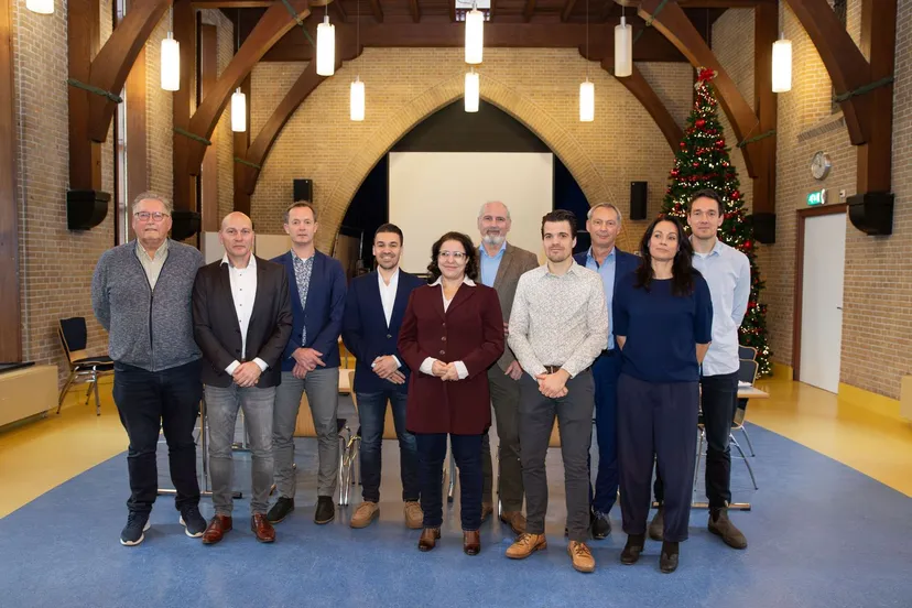 foto ondertekening intentieovereenkomst