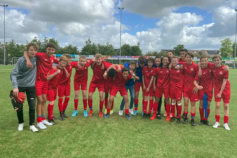 hig res foto dem jo14 1 kampioen