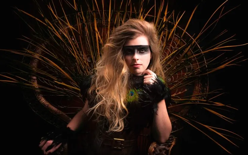 lizzy throne bewerkt lizzy v 915x518