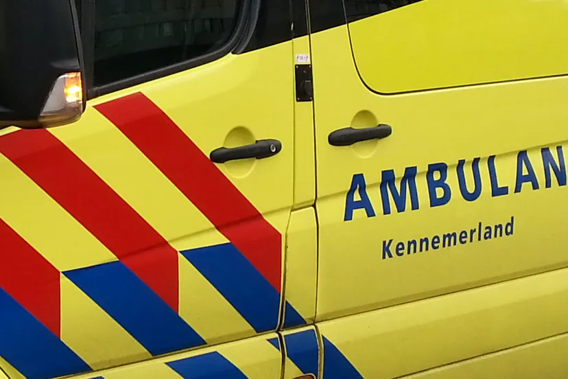 mercedes ambulance kennemerland unit 12 182 at hoofddorp wiki 2