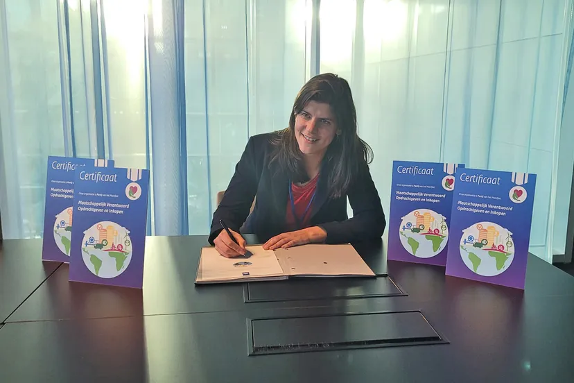 mvoi manifest ondertekend door brigitte van den berg beverwijk