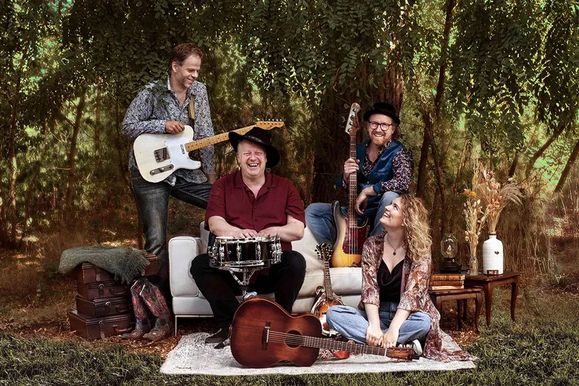 ninalynn met band kopieren 4