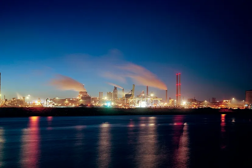 nre246h2x2djc5ecgnqj0cgtu skyline bij nacht 2 1