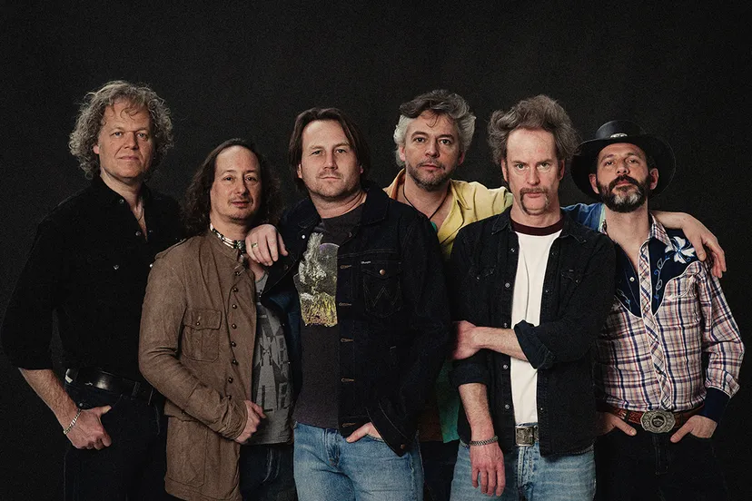 persfotodutch eagle fly like an eagle mr cover nieuw