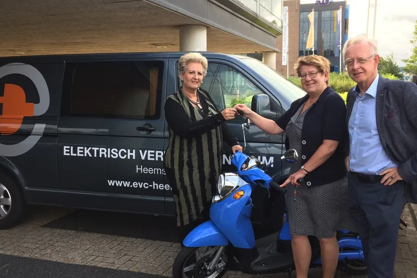 start scooter estafette