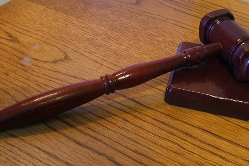 tzxayq3muxj94tove7kotoqp0 voorzittershamer