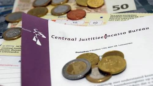 v6247r7s117ryn4044byus9h9 verkeersboete voor eigen rekening