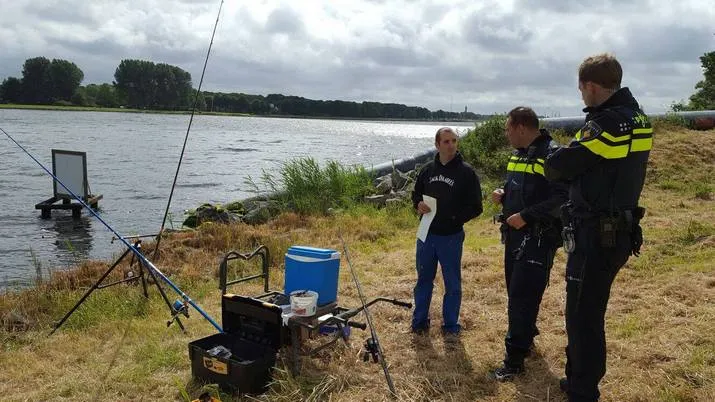 vissen politie ijmond 1