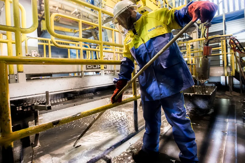 vjde71m8idulp151kd4jwluil magizincdvl3 2