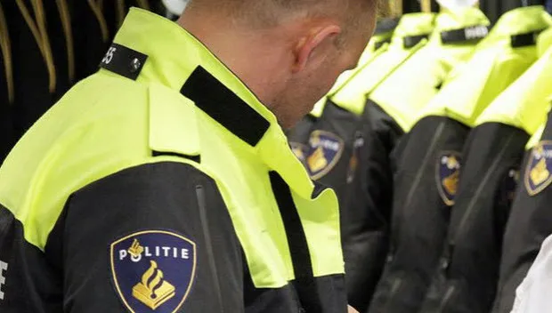 w6apznn0jnxs5cuccwex4h7la politiegeel