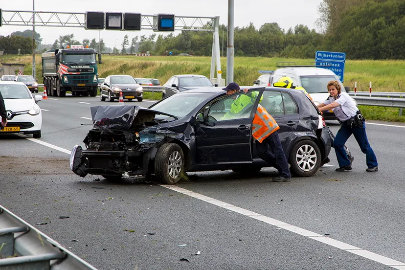 w6qx7krifr4yfsw37qhf7ex5r automobilist gaat er vandoor na aanrijding op de a9