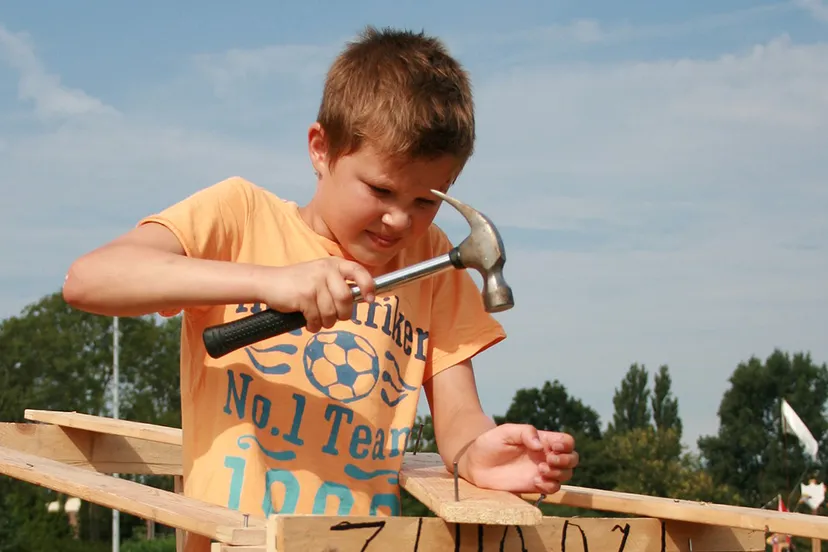 wiebe timmert een hut