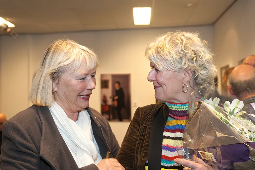 wim meijer fotografie mg 4761 wethouder cecilia van weel niesten met heleen vink banner