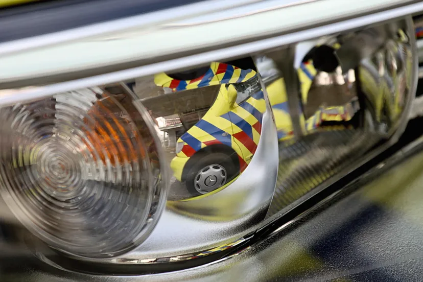 zkb09j5y0xz9db3kg7q5pxku7 ambulance 4