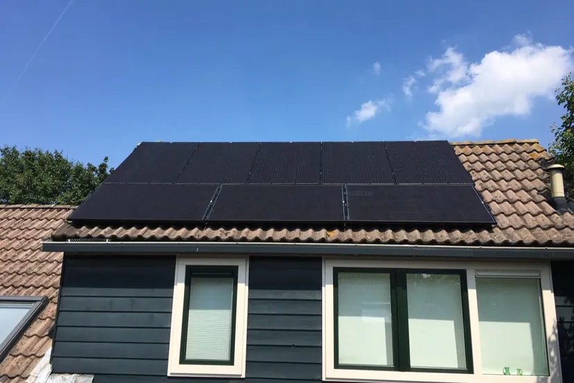 zonnepanelen schuin dak vb