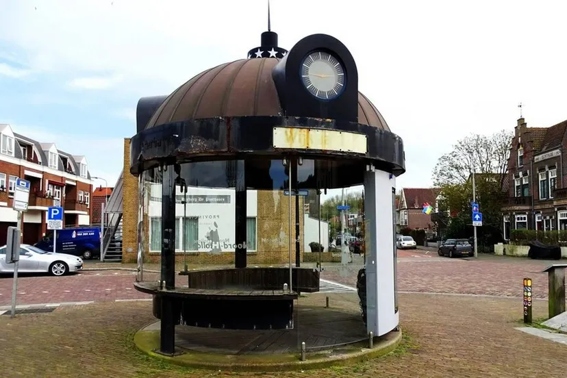 foto 29 4 2024 48 wijk aan zee julianaplein oud bushokje 1