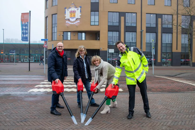 Peukenzuiger-partners-liggend-01-BIG