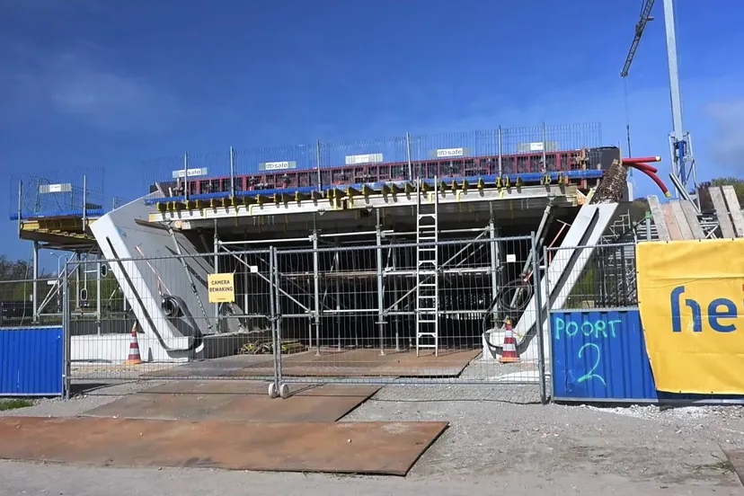 Naamloos-1VELSERTRAVERSE