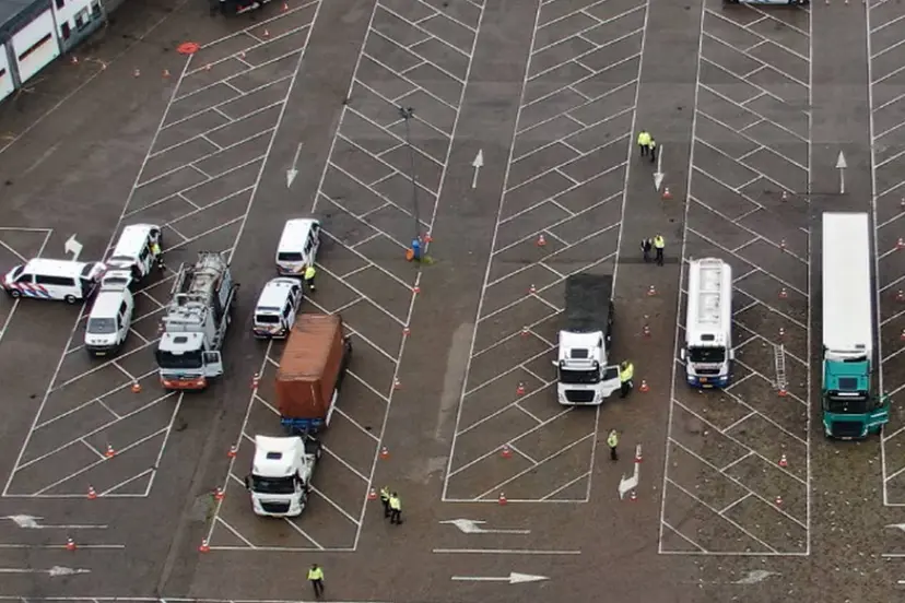 fbdaec2d-79ae-45ce-9d63-e8963b6ceb92 politie