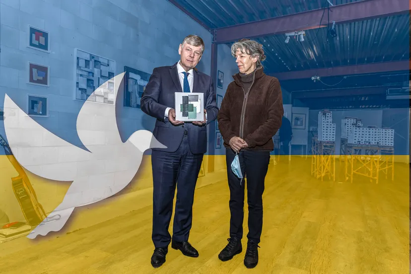 burg en kunstenares uitgelicht