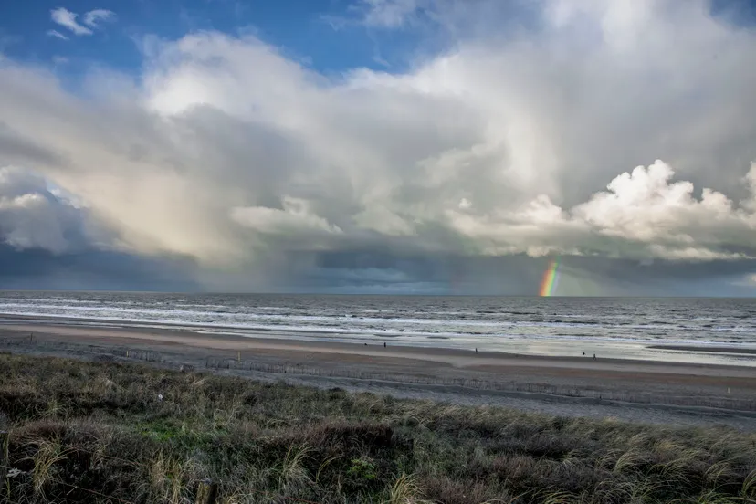 kust en regenboog
