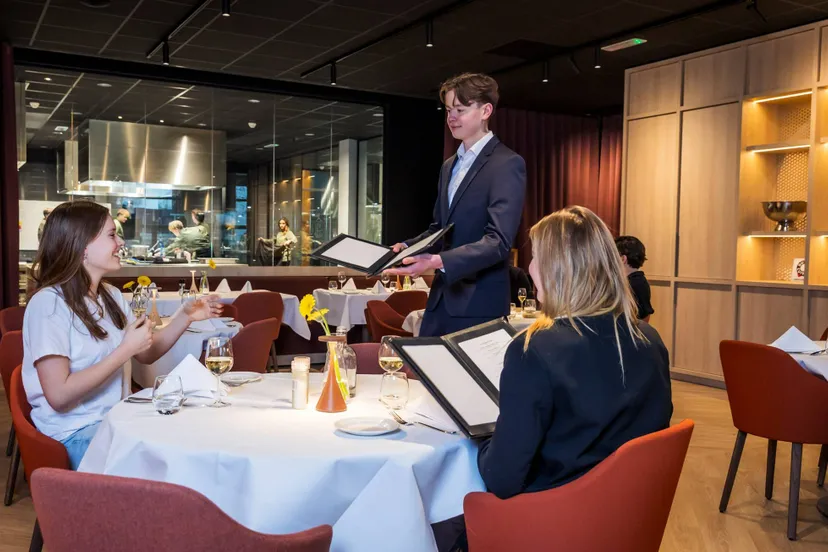Nova_College_Hotelschool_restaurant_Klasse